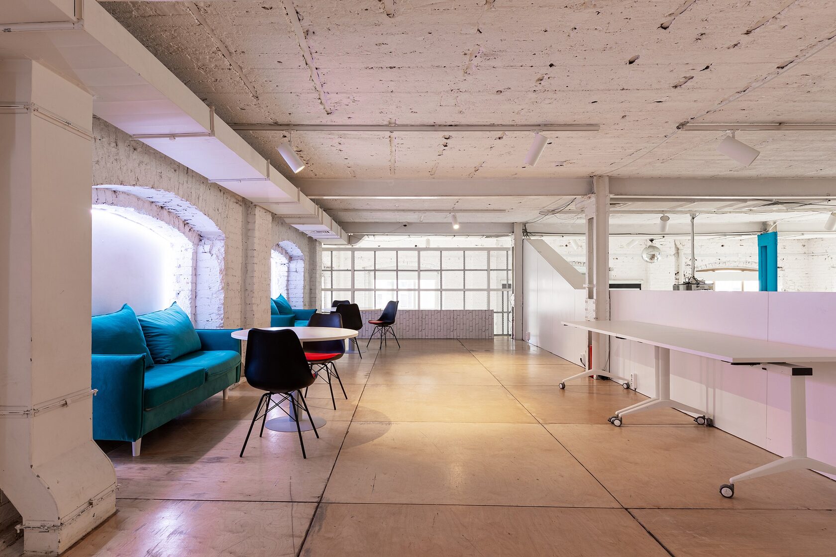 Фотография 9 площадки Двухуровневое пространство IDEALISTA в центре — 370 м²