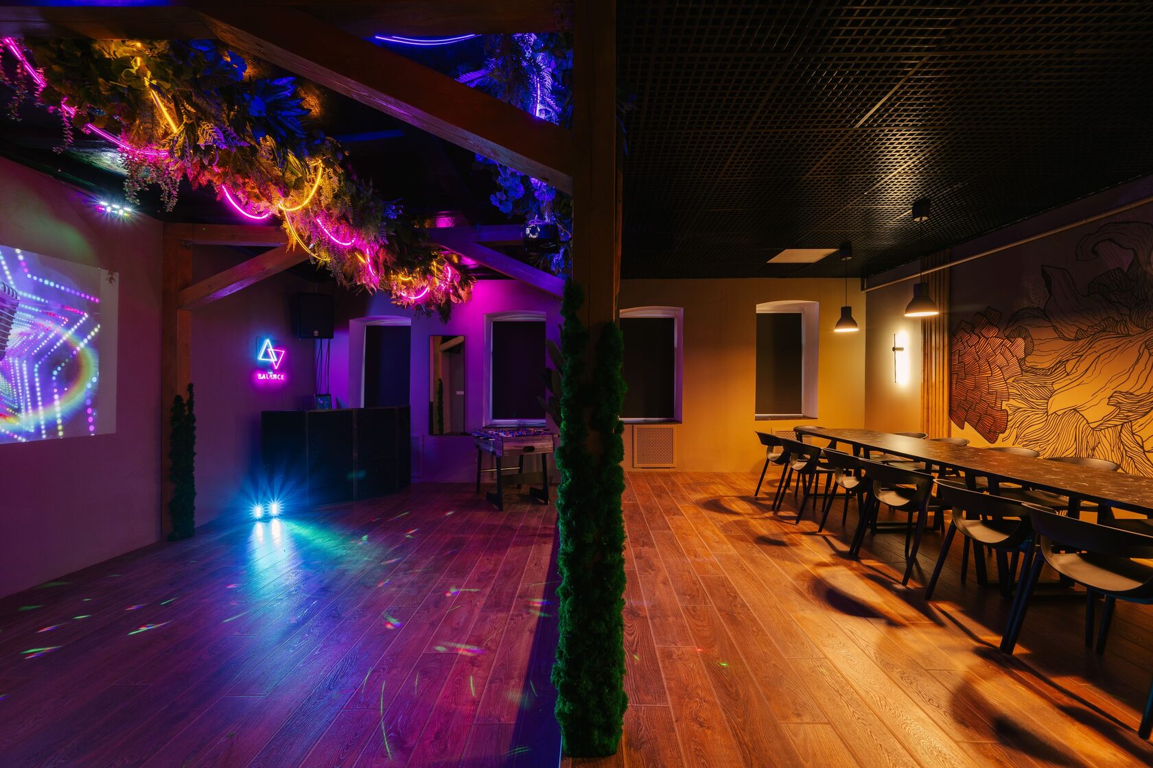 Фотография 3 площадки Современный лофт с зонированием у Бауманской — 110 м²