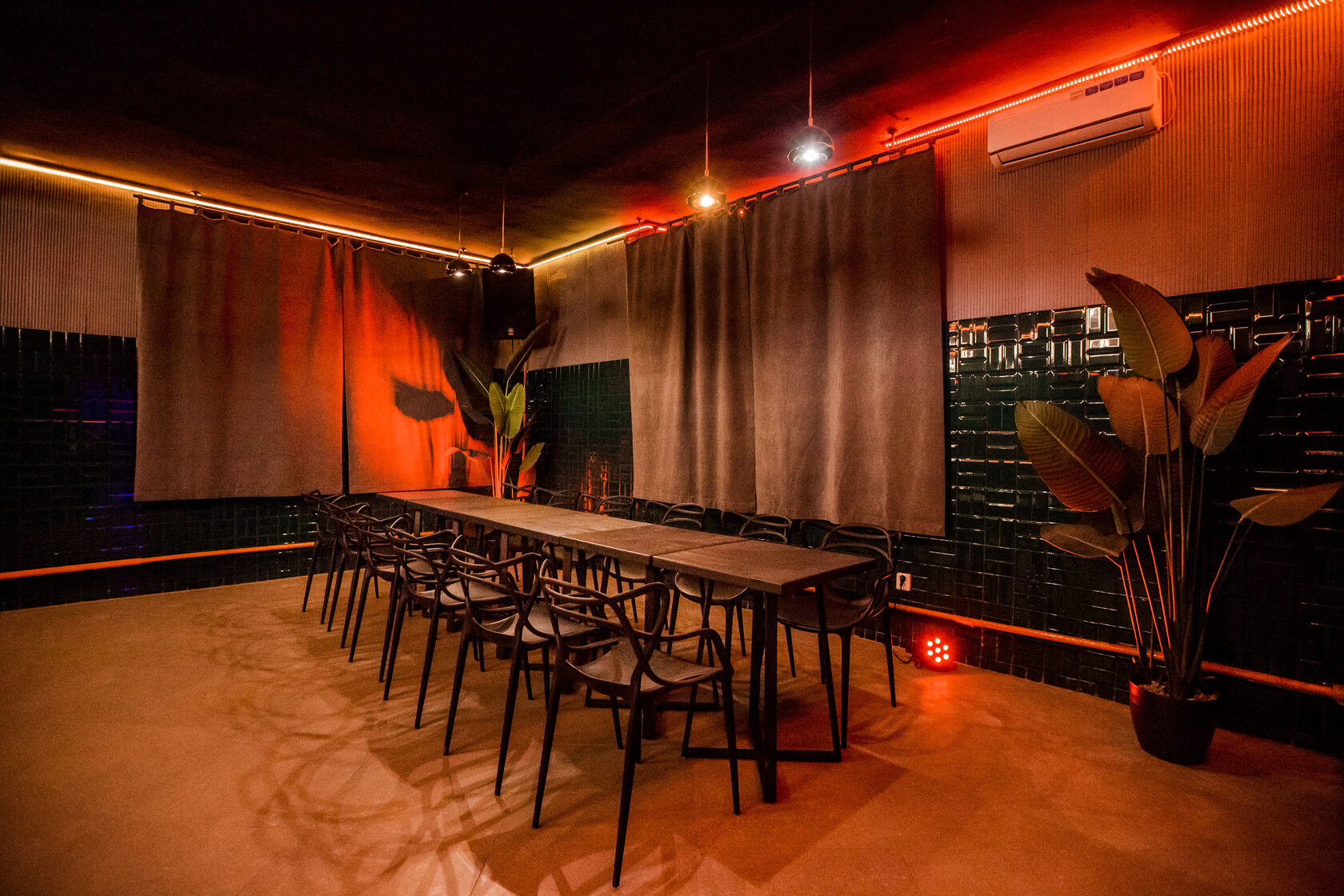 Фотография 8 площадки Клубный лофт со сценой и мощным звуком у Таганской — 190 м²