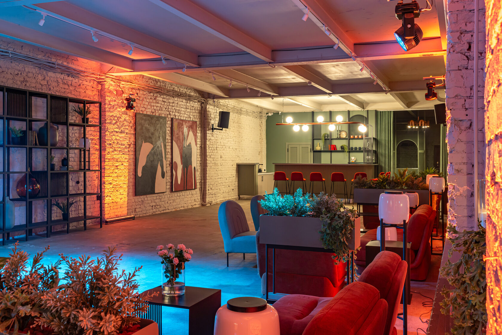 Фотография 20 площадки Премиальный клубный лофт на Красном Октябре — 240 м²