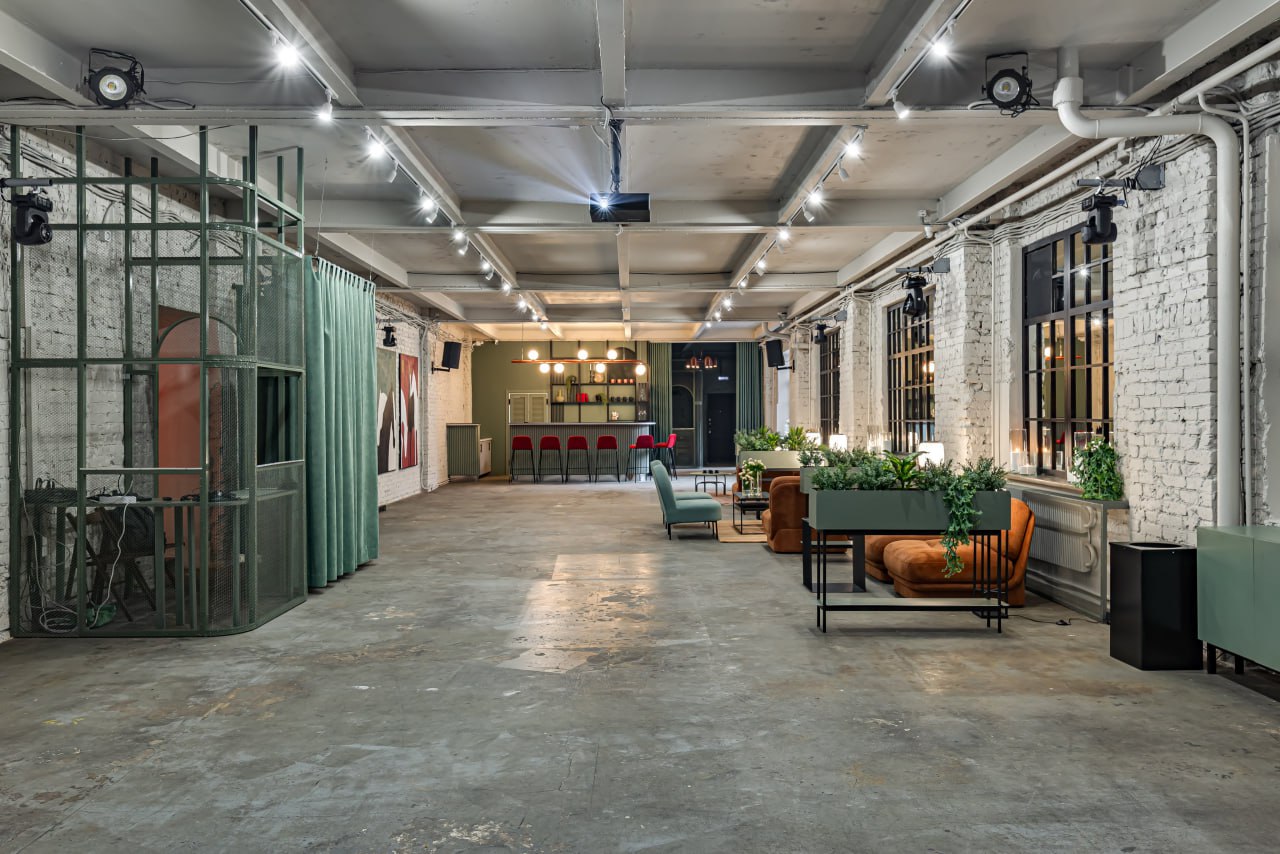 Фотография 21 площадки Премиальный клубный лофт на Красном Октябре — 240 м²