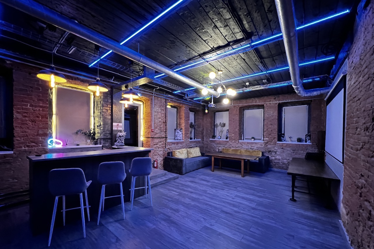 Фотография 2 площадки Брутальный лофт с индустриальной атмосферой на Бауманской