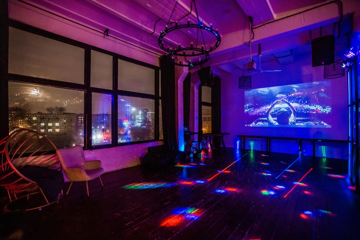 Фотография 8 площадки Двухуровневый лофт с чиллаут‑зоной у Электрозаводской