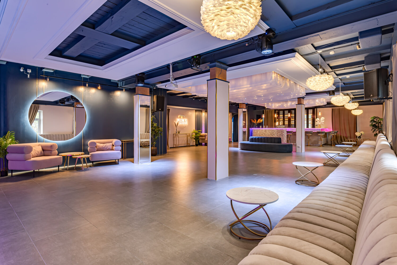 Фотография 5 площадки Элегантный зал со сценой у Бауманской