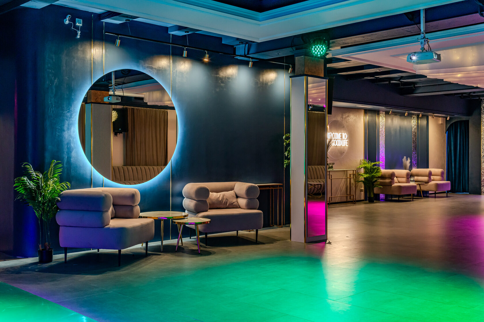 Фотография 9 площадки Элегантный зал со сценой у Бауманской