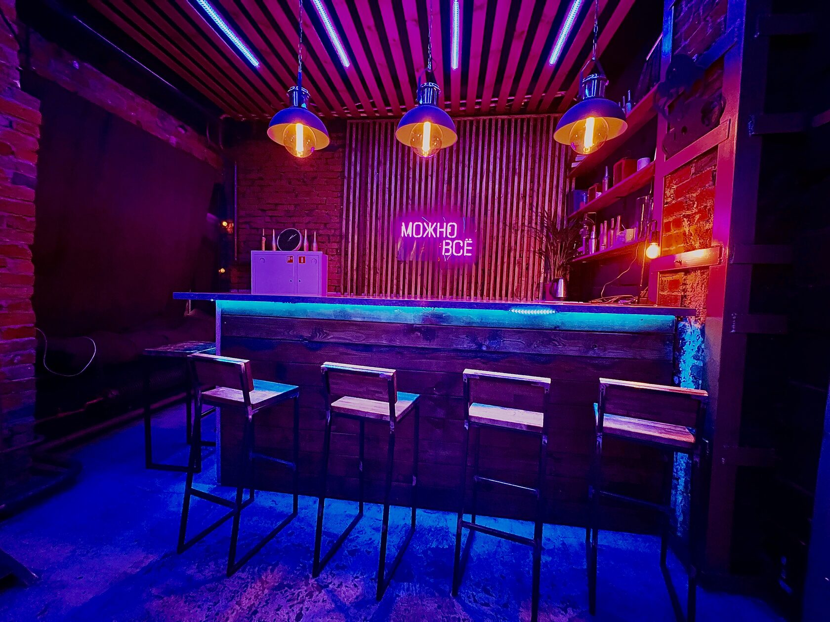 Фотография 19 площадки Светлый лофт со сценой и верандой у Бауманской