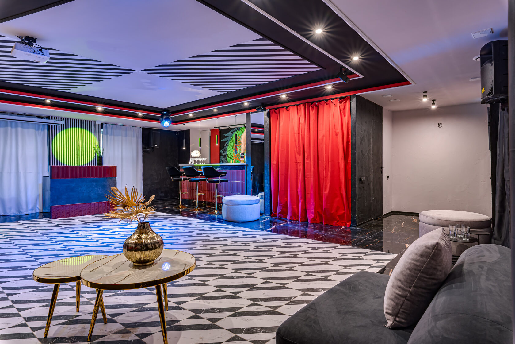 Фотография 4 площадки Стильный поп‑арт лофт у Бауманской