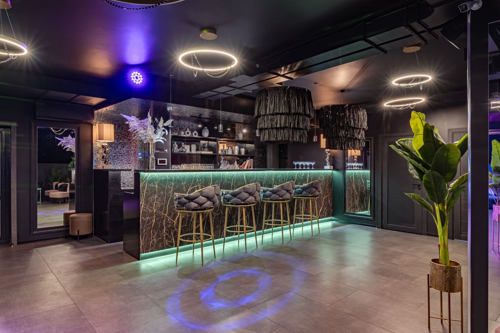 Фотография 1 площадки Стильный роскошный лофт на Бауманской