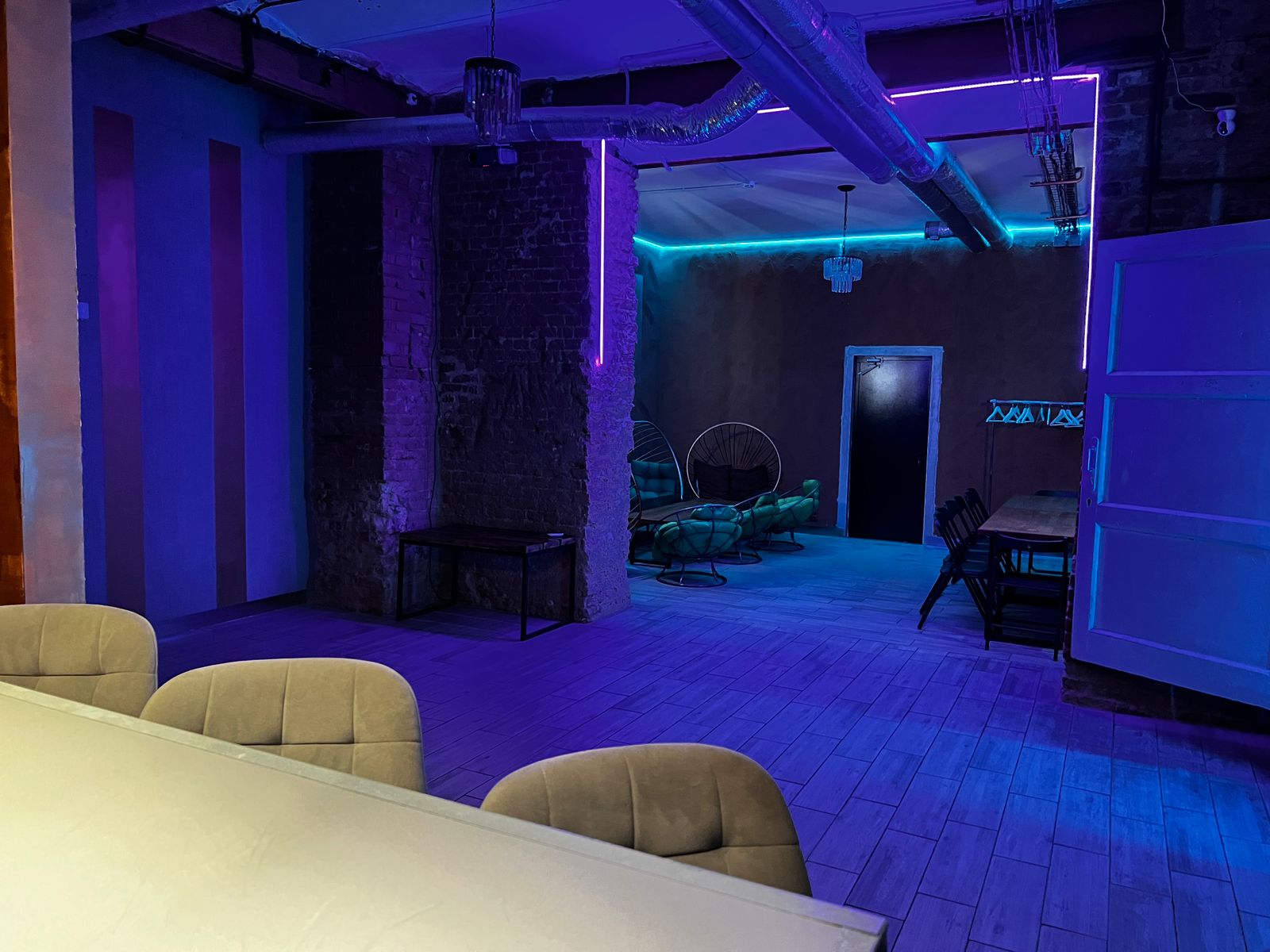 Фотография 11 площадки Темный лофт с необычной атмосферой на Бауманской