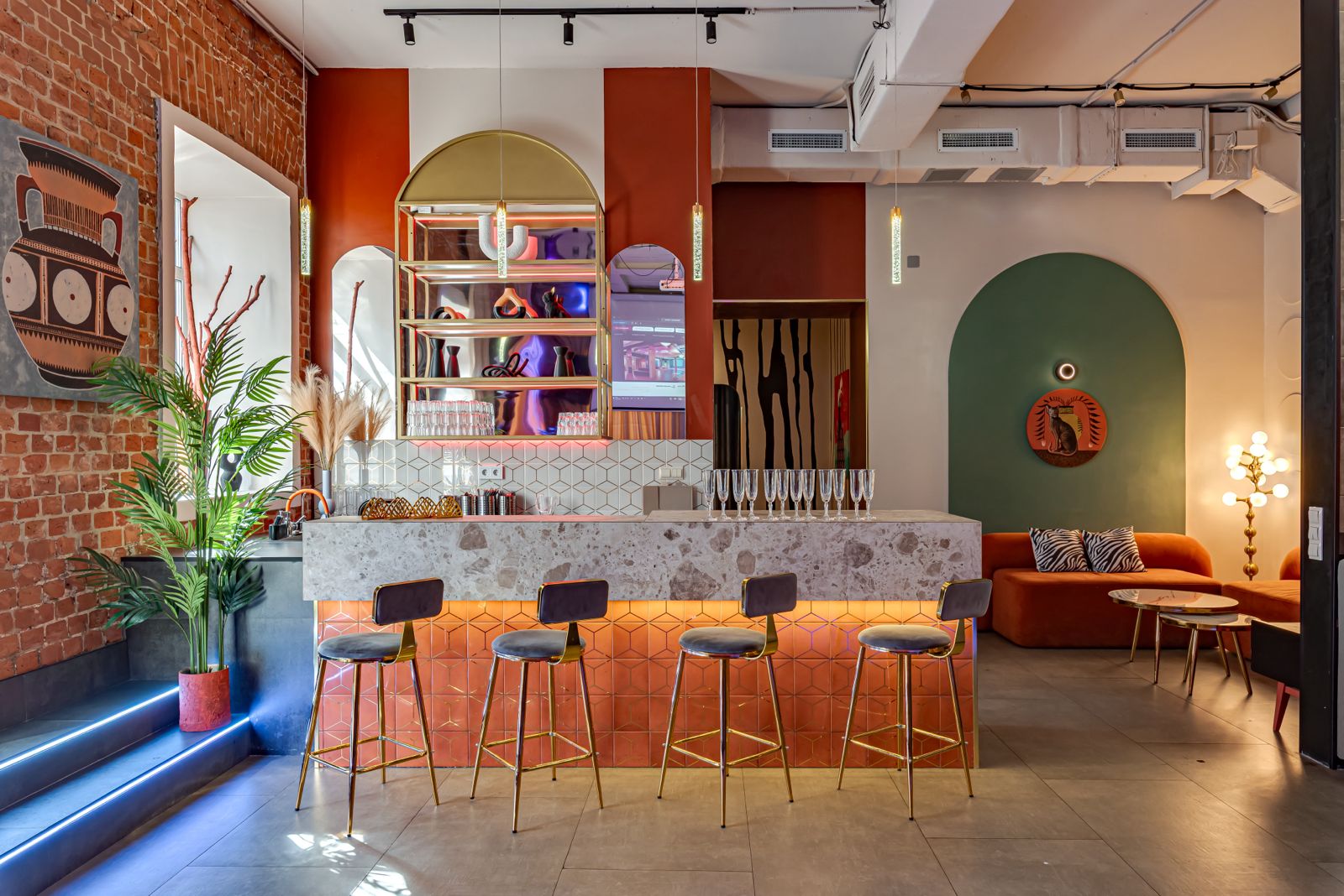 Фотография 13 площадки Уютный зал в стиле лофт‑фьюжн с верандой на Бауманской