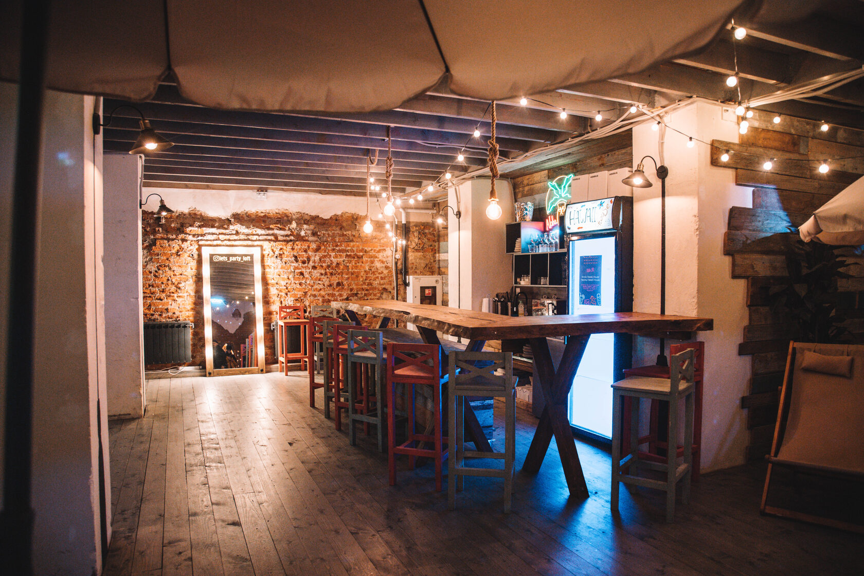 Фотография 1 площадки Hawaii House на Бауманской: двухуровневый лофт с верандой, 390 м²