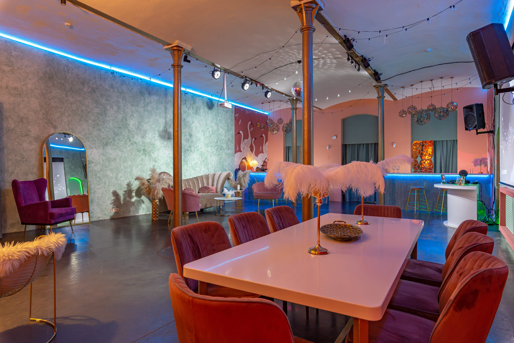 Фотография 10 площадки МАЙ Мемфис на Бауманской: элегантный зал 135 м²