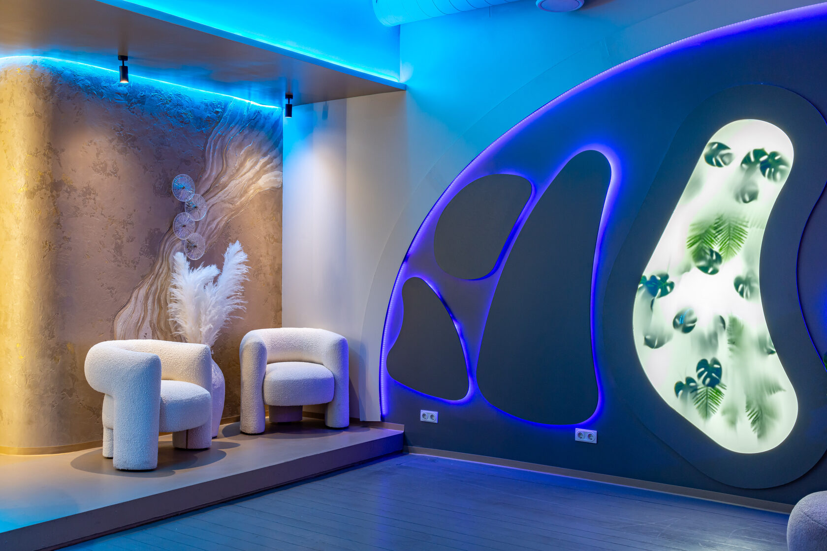 Фотография 10 площадки МАЙ «Август» на Курской: зал 110 м² в стиле ваби‑саби