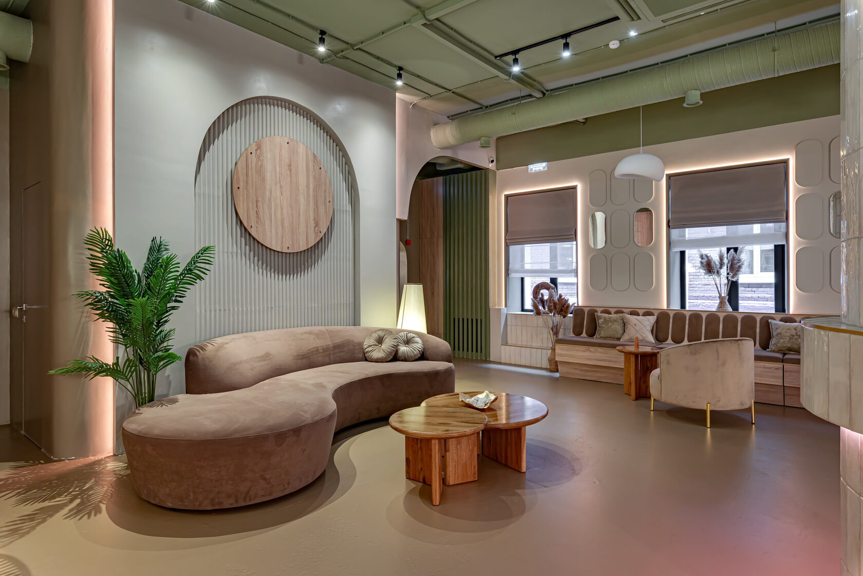 Фотография 1 площадки МАЙ на Красном Октябре: светлый зал 126 м² в стиле ваби‑саби