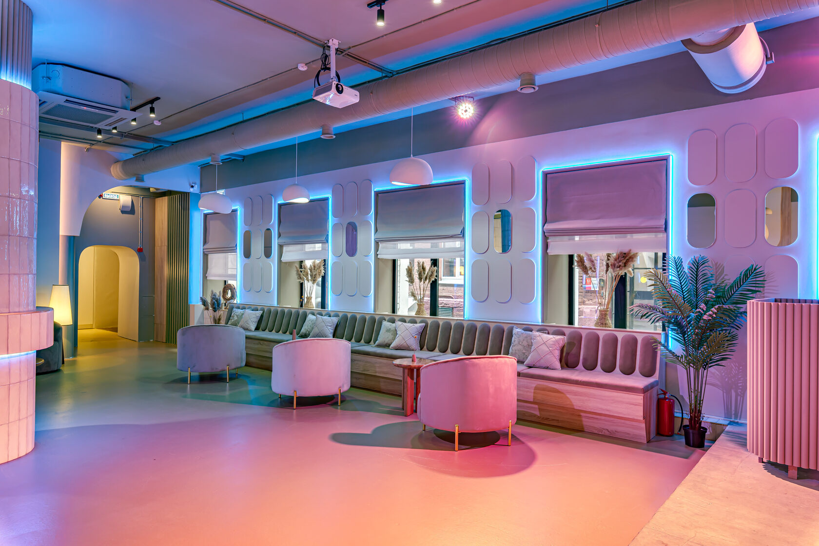 Фотография 6 площадки МАЙ на Красном Октябре: светлый зал 126 м² в стиле ваби‑саби