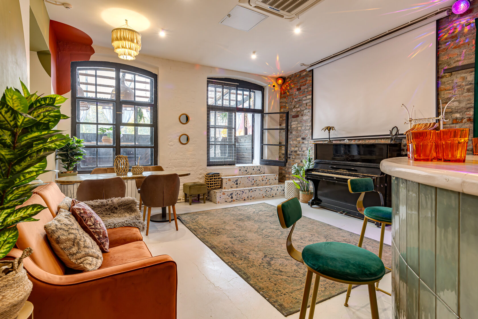 Фотография 13 площадки Оливковый зал на Электрозаводской: 50 м² с верандой