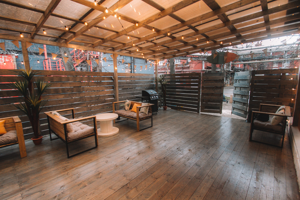 Фотография 12 площадки Surf House на Бауманской: лофт с верандой 135 м²