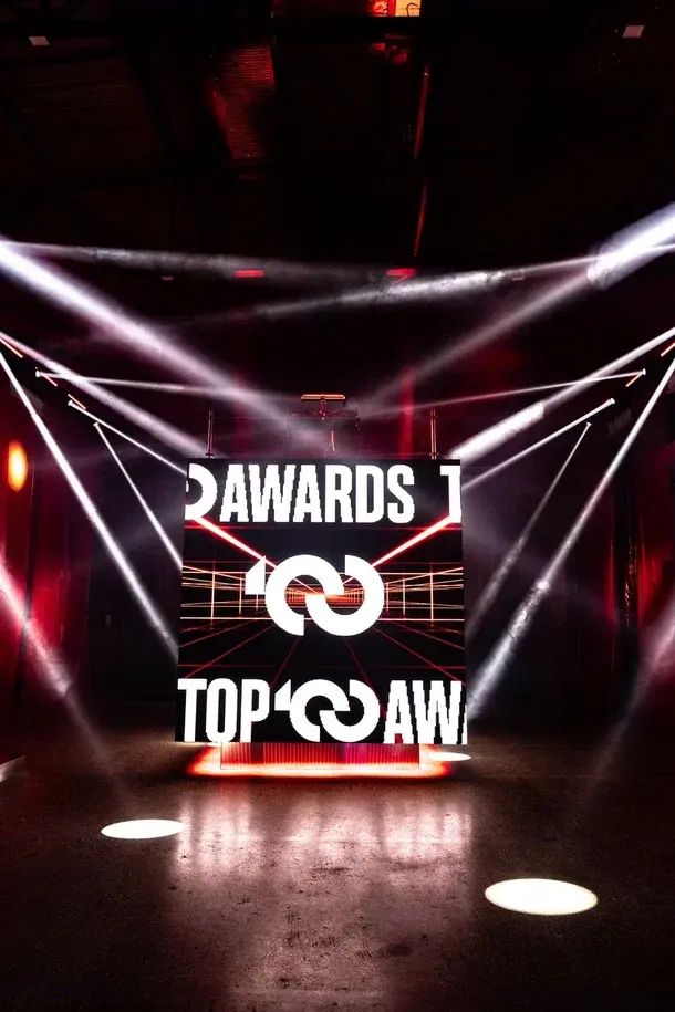 Фотография 9 площадки BOUNCE в центре: клубное пространство с двором 900 м²