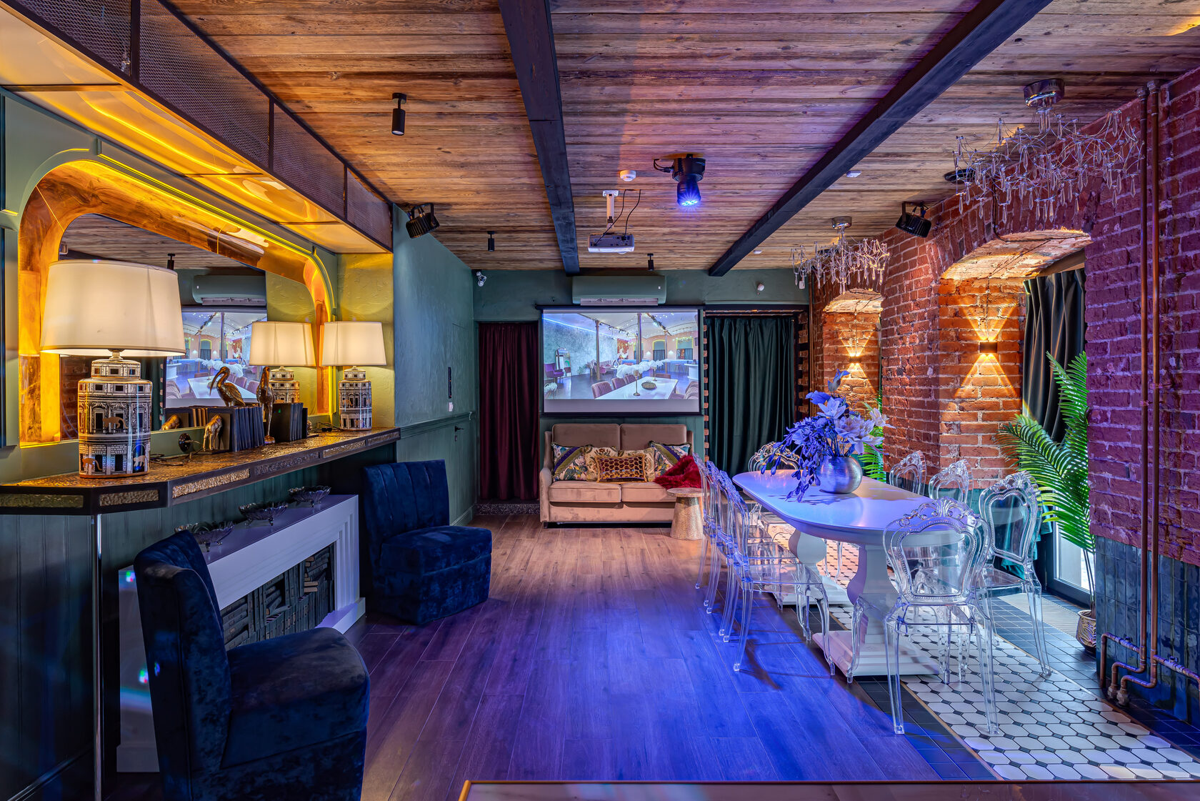 Фотография 1 площадки МАЙ Гоголь на Курской: поп‑арт зал 50 м²