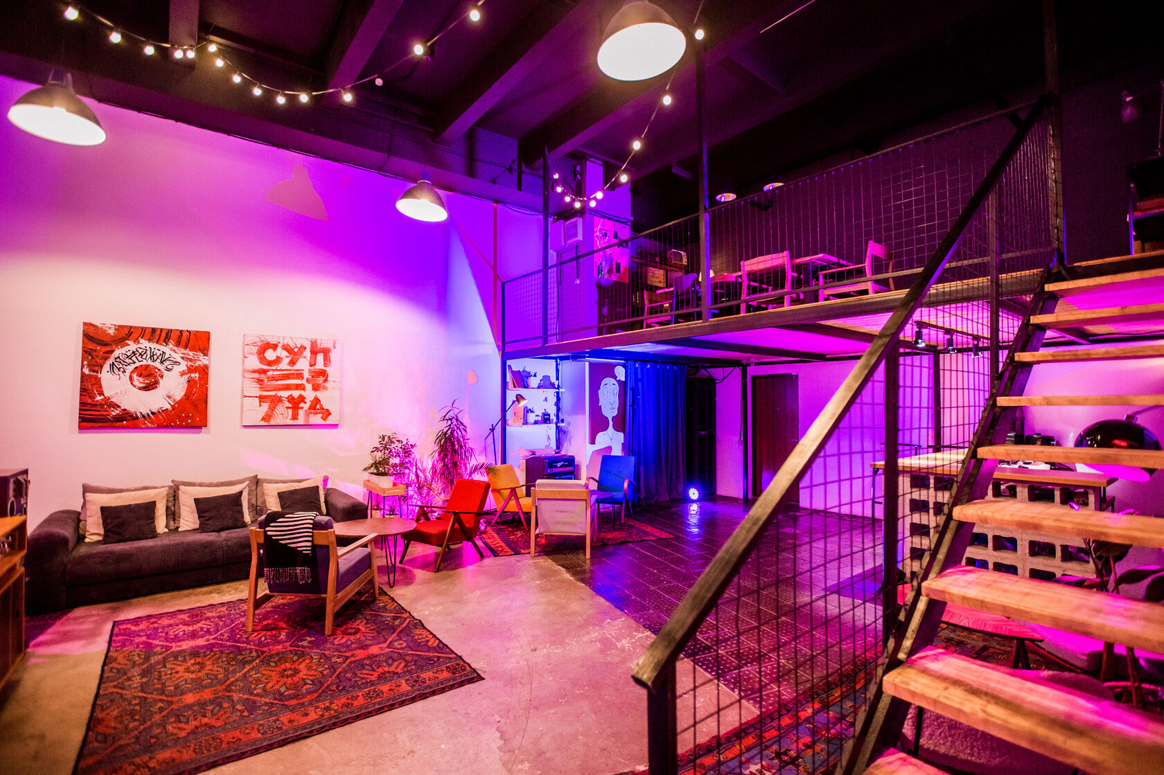 Фотография 5 площадки Room 404 на Савёловской: двухэтажный арт‑лофт 120 м²
